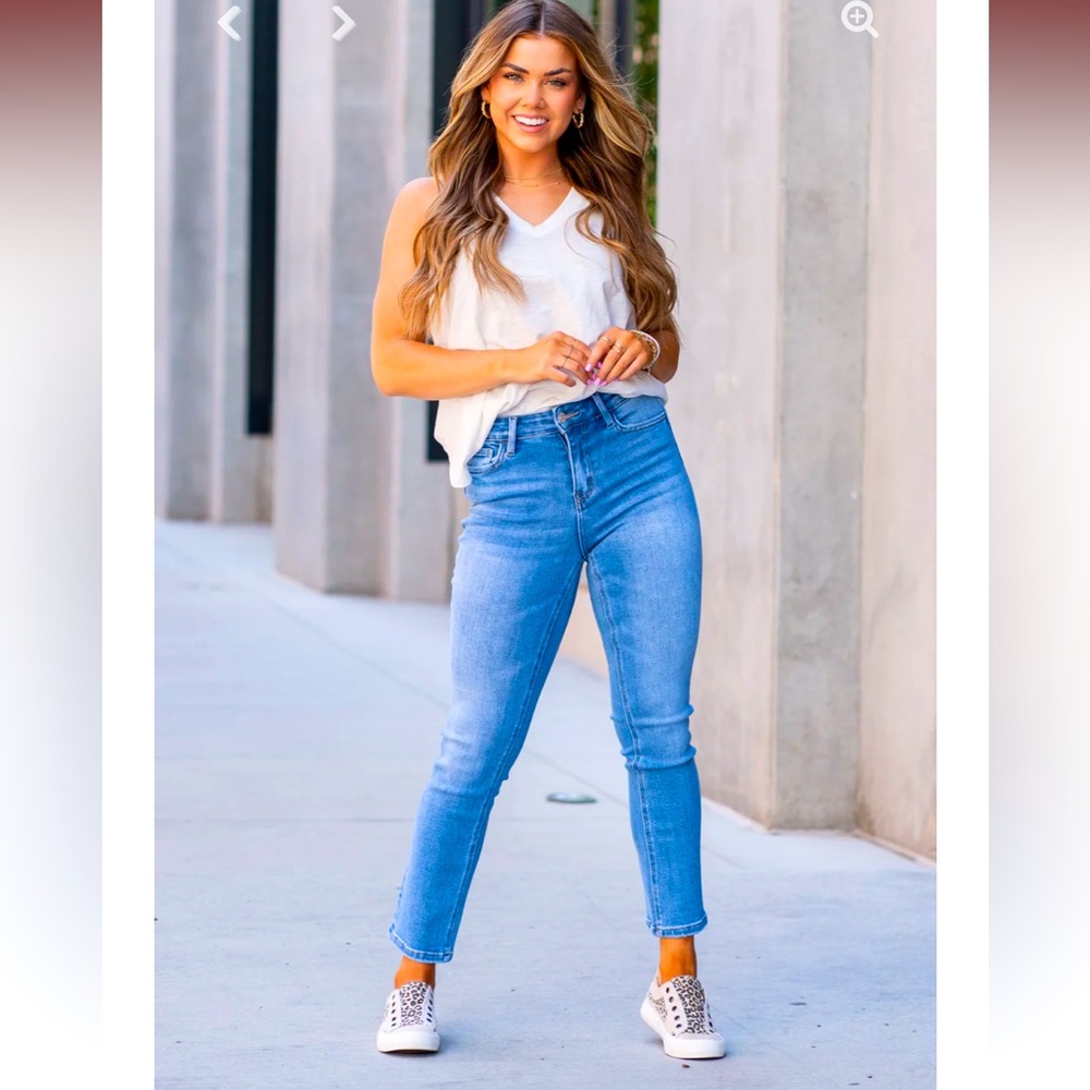 Vervet Flying Monkey Jeans